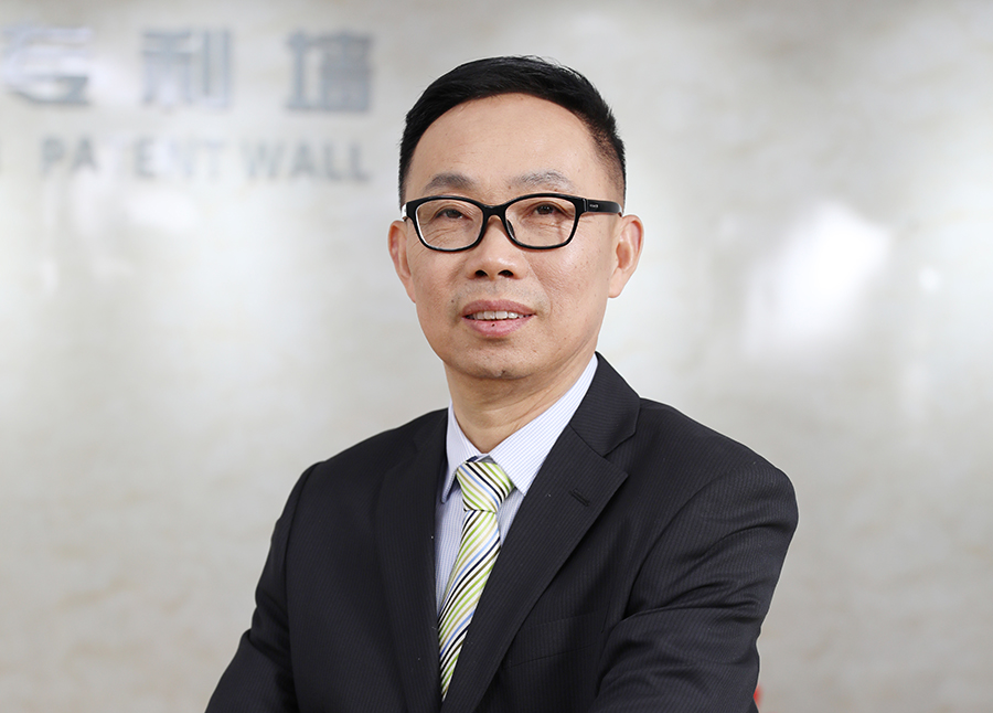 0-潘卫国 董事长.jpg