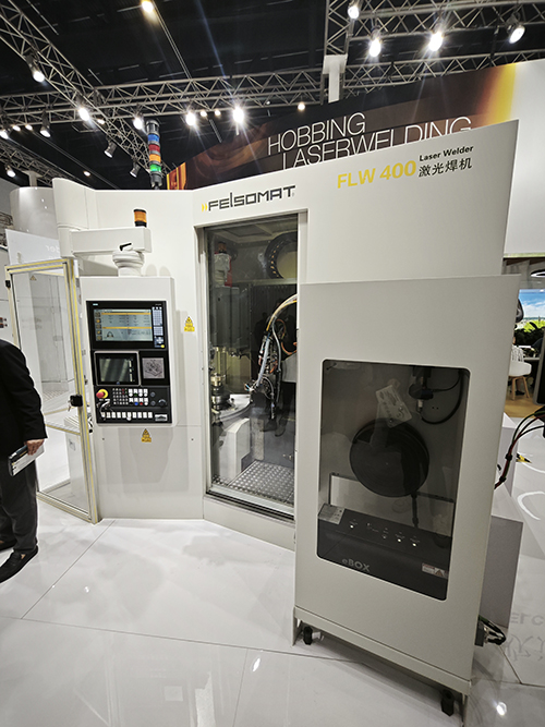 10菲索玛特FLW 400柔性激光焊接机床.jpg