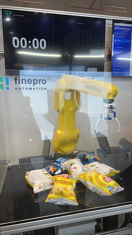 1761015877975951.jpg 3.中国台湾集成商展出的发那科机械手抓取解决方案.jpg